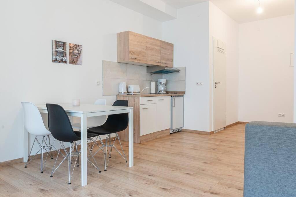 Stilvolles Apartment Fuer 4 Pers. BRE Exterior foto